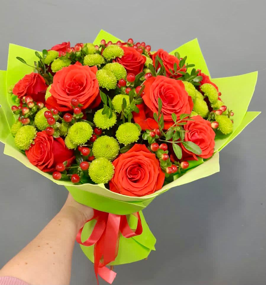 Букет цветов из: Хризантемы и Розы в Залимане