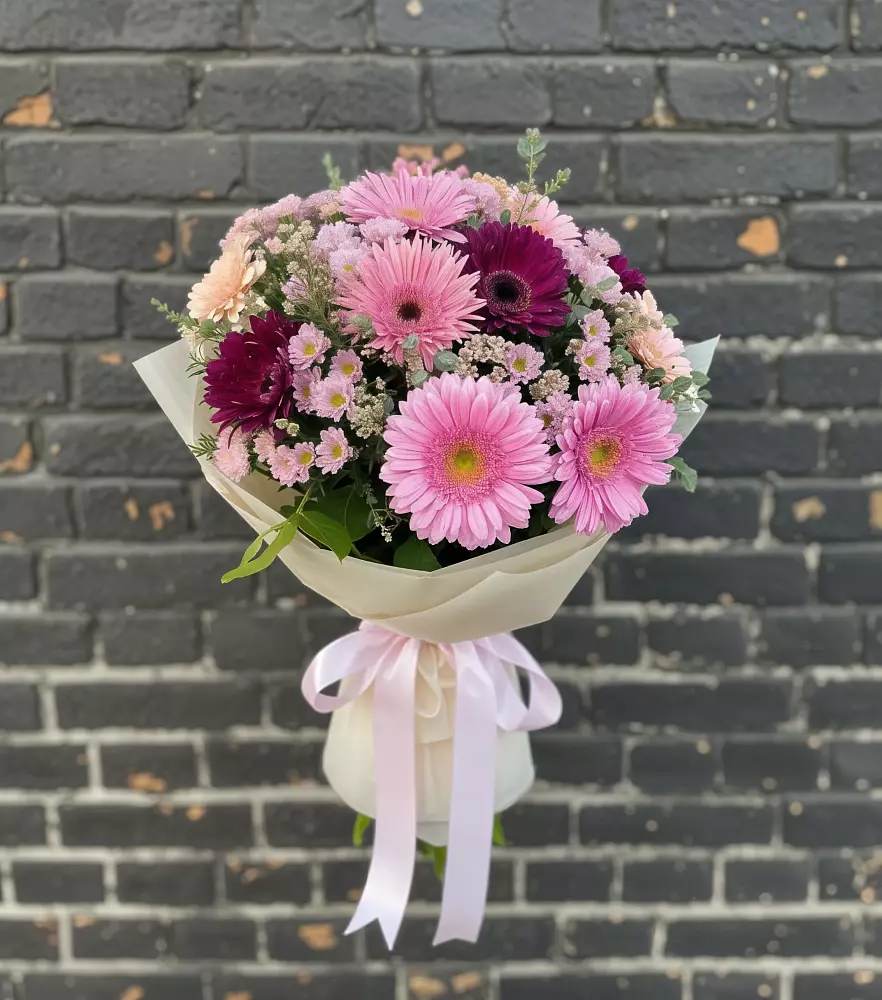 Букет цветов из: Герберы и Хризантемы в Залимане