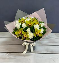 Букет цветов из:  Орхидеи и Розы в Залимане