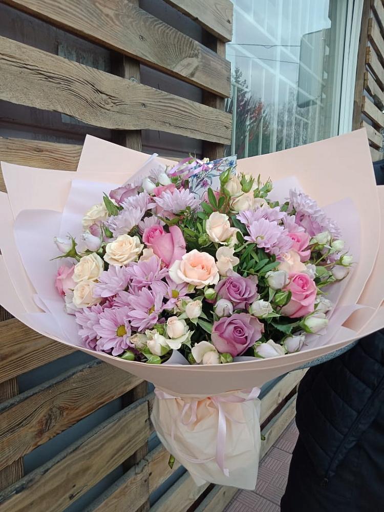 Букет цветов из: Розы и Хризантемы в Залимане