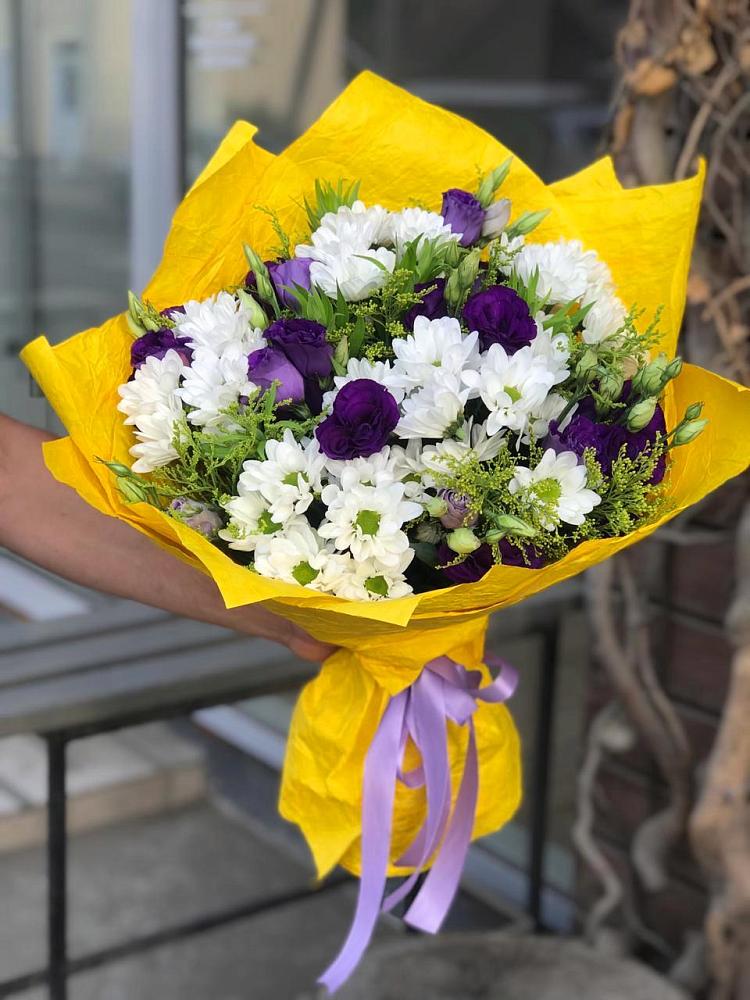 Букет цветов из: Ирисы, Хризантемы и Ромашки в Залимане