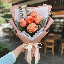 Букет цветов из:  Розы в Залимане
