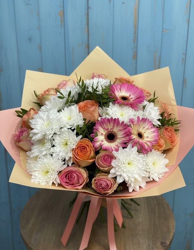 Букет цветов из: Розы, Герберы и Хризантемы в Залимане