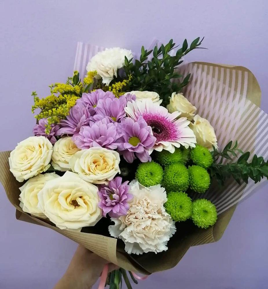 Букет цветов из: Хризантемы, Розы, Гвоздики и Герберы в Залимане