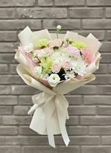 Букет цветов из:  Гвоздики, Розы, Лизиантусы и Хризантемы в Залимане