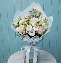 Букет цветов из:  Розы и Лизиантусы в Залимане