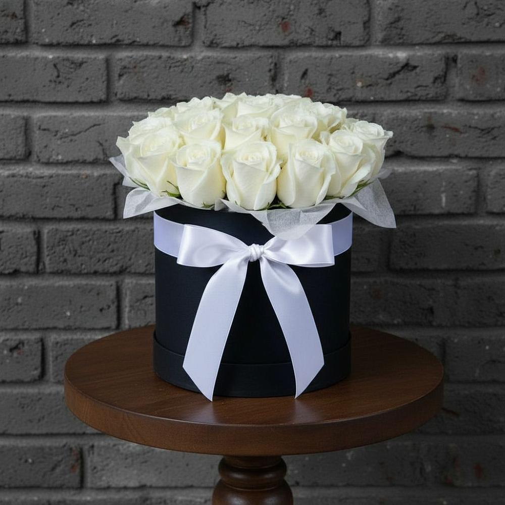 Цветочная композиция из Розы в шляпной коробке в Залимане