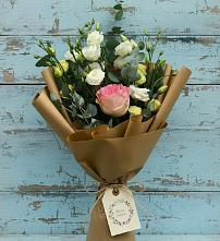 Букет цветов из:  Розы и Лизиантусы #REPLACE_PRED# Залимане